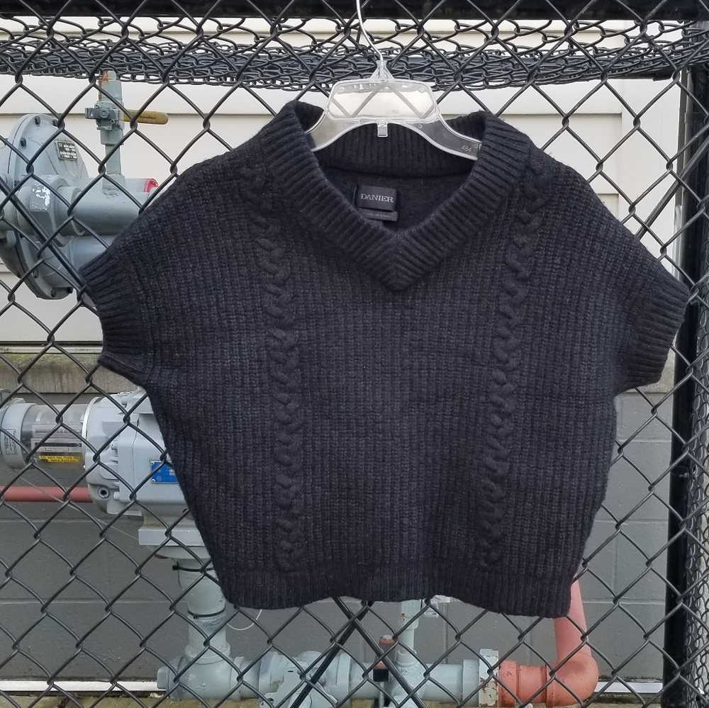 DANIER Crop Sweater
